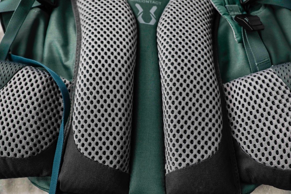 多特湖水蓝背包,deuter背包橄榄绿