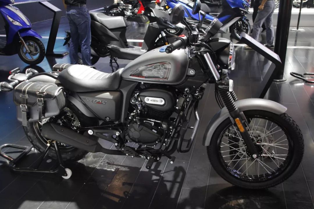 赛科龙RA2实拍，小排复古太子车，颜值不错，值得把玩