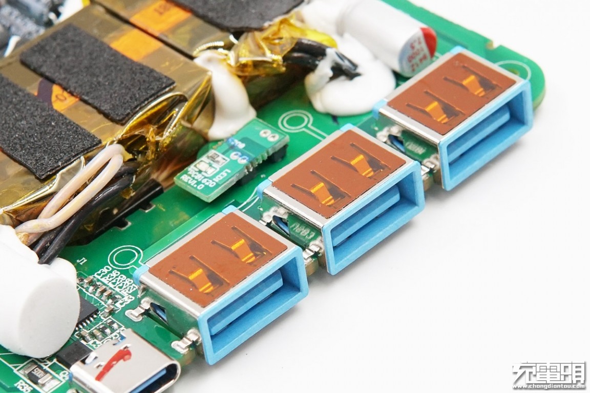 安克氮化镓充电器支持快充,安克氮化镓充电头全家桶