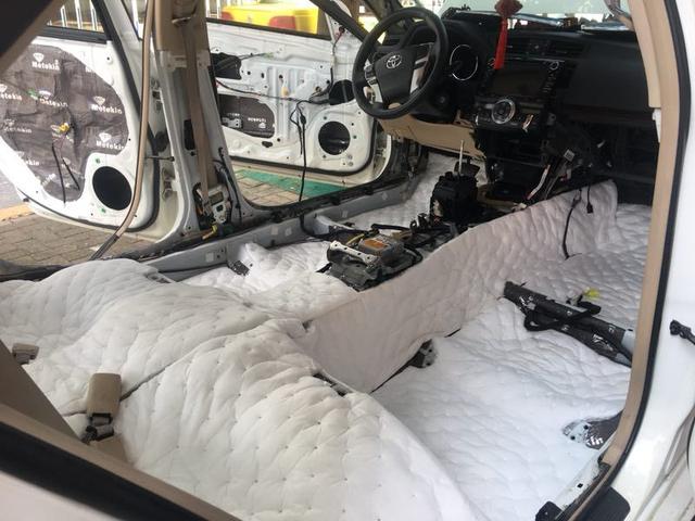 丰田锐志做全车隔音能降多少分贝,锐志全车隔音多少分贝