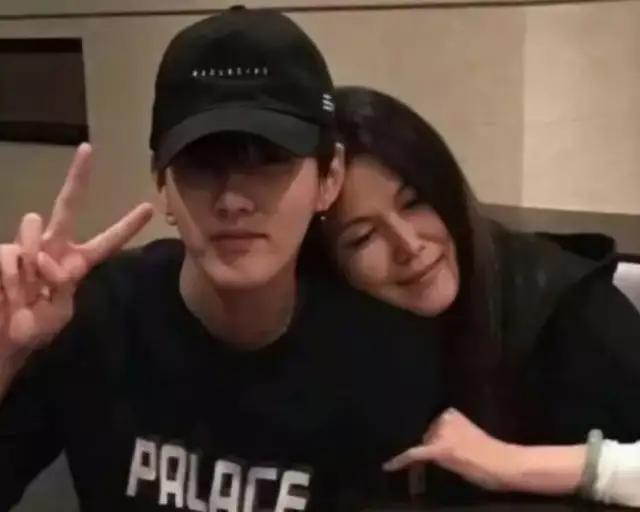 吴亦凡事件真实照片,吴亦凡强奸案