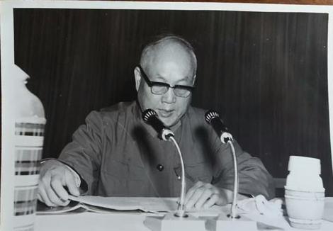 他是开国少将,徐海东的救命恩人,一双军鞋穿20年,现105岁