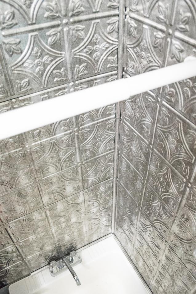 仅仅需要4步,就能在洗衣房装个防溅板,国外洗衣房晾衣值得借鉴