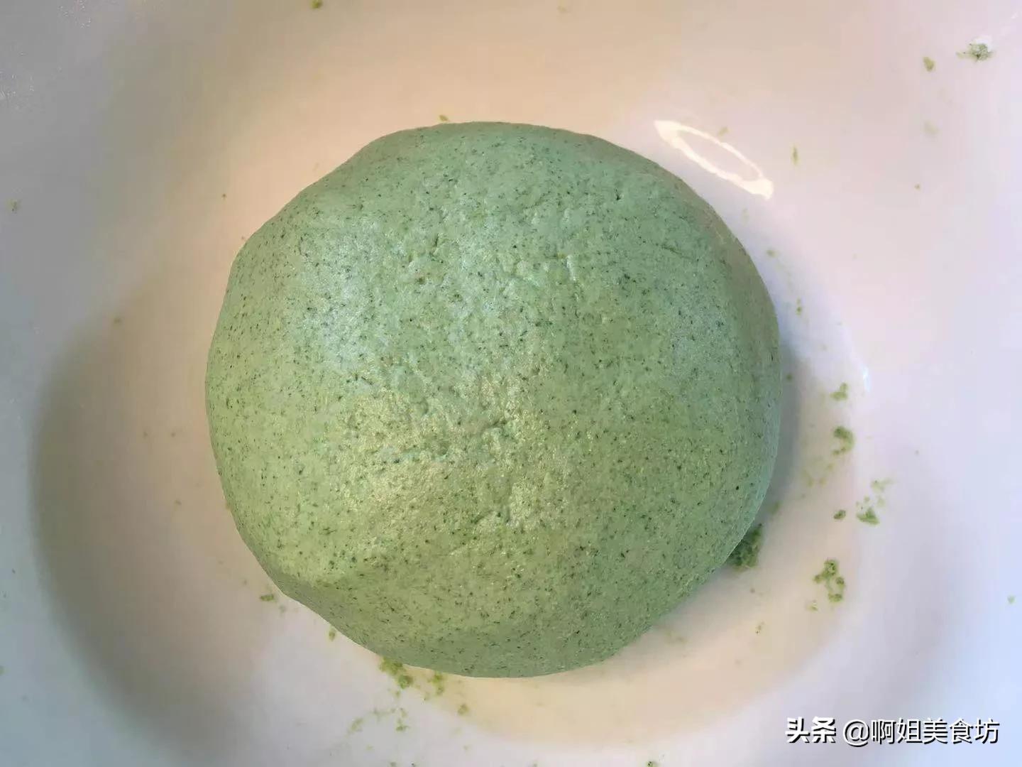 怎么做艾叶粑粑放什么粉,怎么用糯米粉做艾叶粑粑