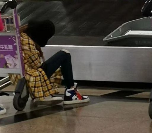 爱豆不经意造成的名场面暖心瞬间,爱豆那些让人心疼的瞬间蔡徐坤