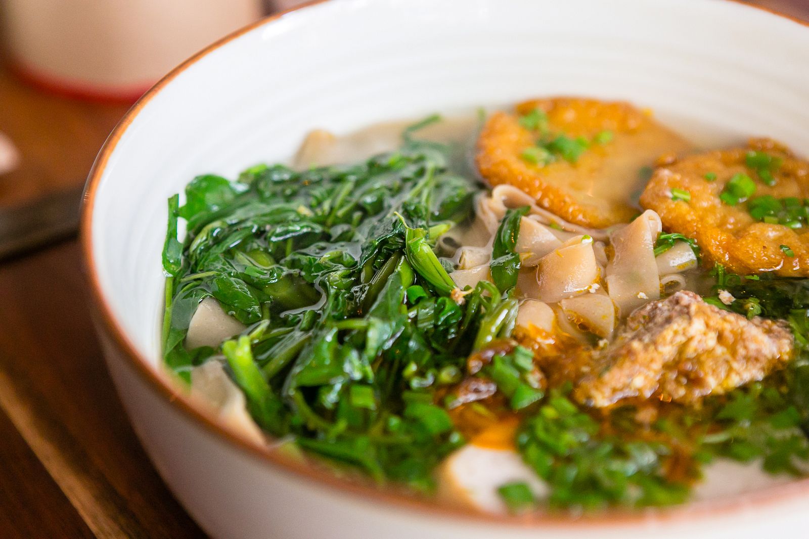 越南特色好吃的美食大全攻略 (40种好吃的越南美食)