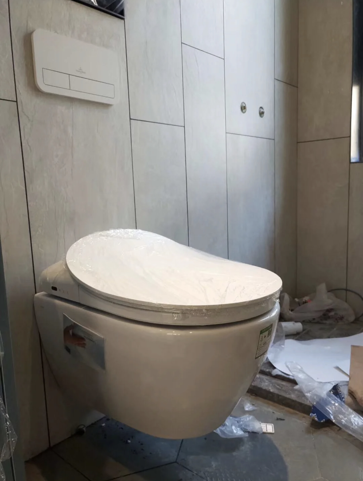 壁挂式马桶优缺点,壁挂马桶为何受欢迎