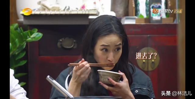 36岁的张钧甯“冻龄”人设不保？眼纹遮不住，周迅也有这个问题？