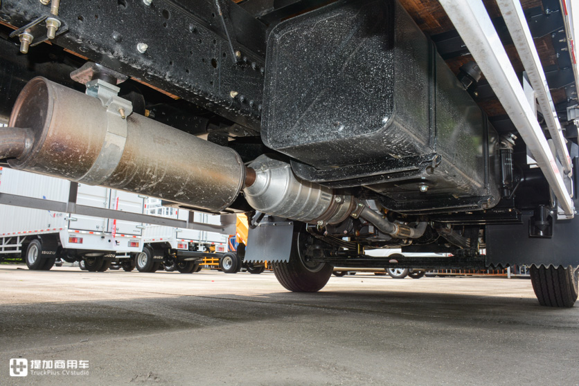 庆铃kv100轻卡3.0跟2.5有什么区别,kv100庆铃冷藏轻卡评测