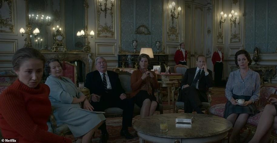 英女王下令封杀50年!王室私生活*片禁**遭泄露,百万人在线吃瓜