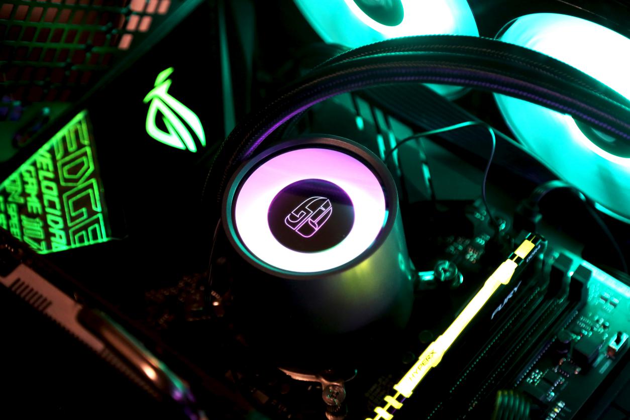 CPU温度居高不下CPU散热你真的选对了吗？教你三步选对散热