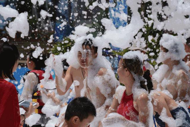 弥勒湖泉水乐园,弥勒水上乐园温泉