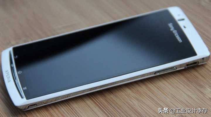 摩托罗拉a1200对比诺基亚,老款式摩托罗拉手机有什么功能