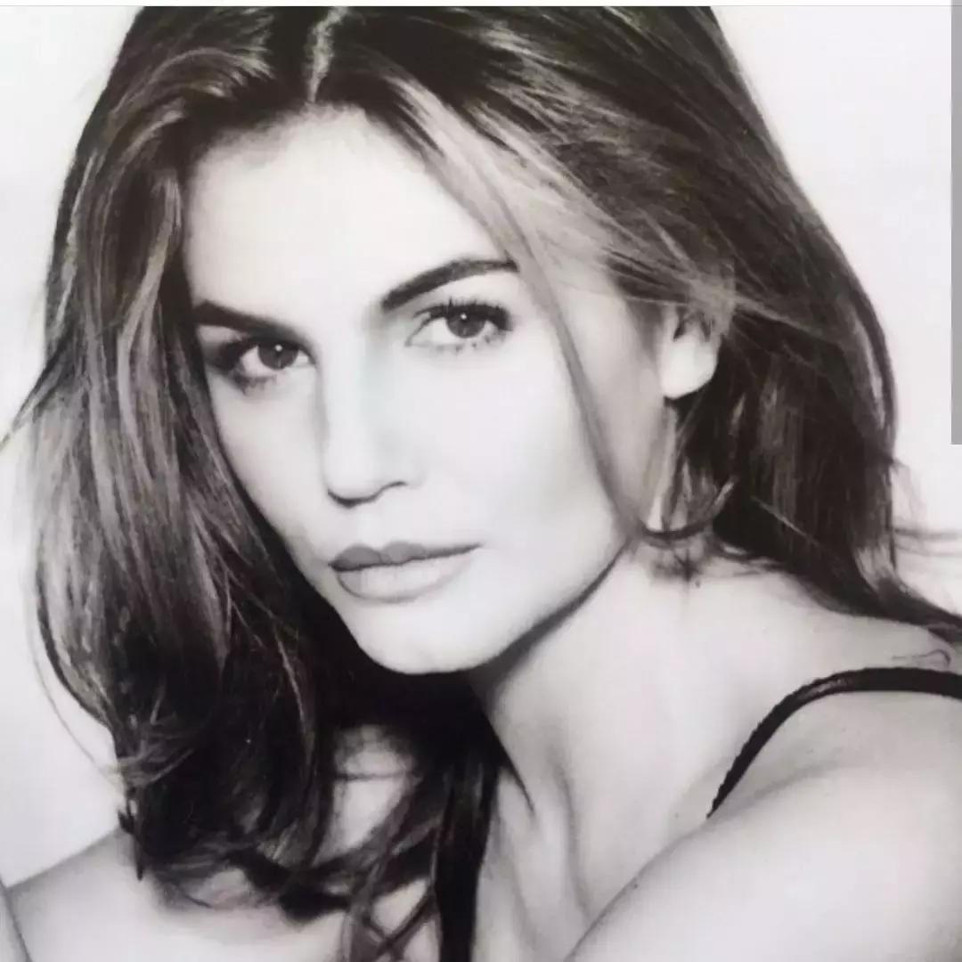 迪丽热巴颜值秒一众韩星,迪丽热巴颜值吊打