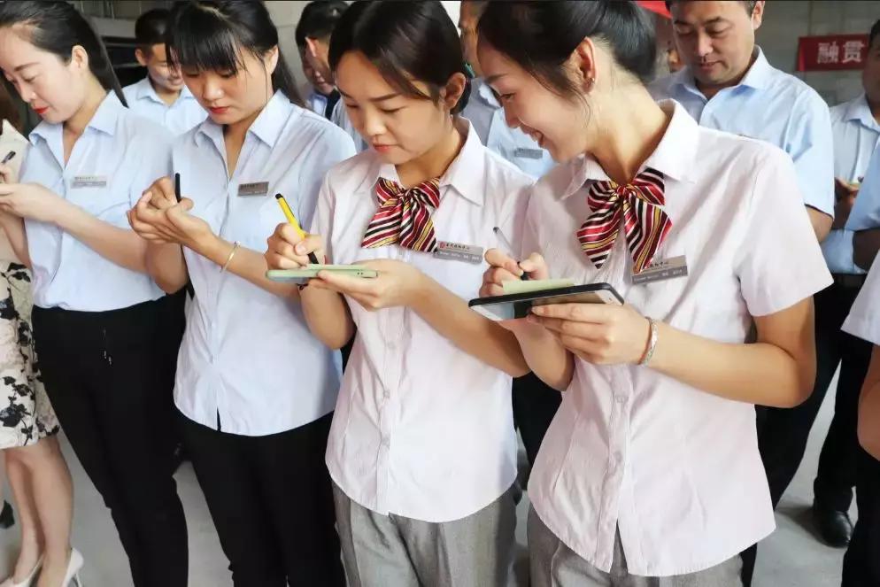 聚当代乐无边二期开业动员大会隆重举行