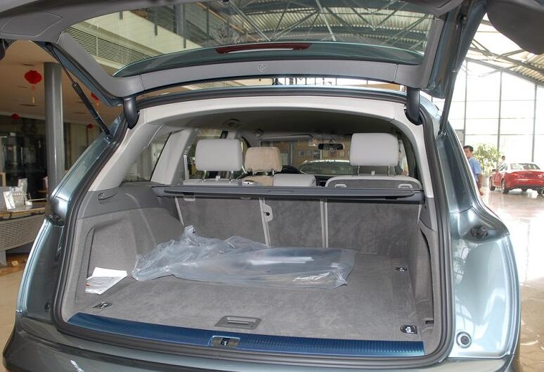 15万公里的奥迪q7容易出问题吗,车主花近80万买奥迪q7乞丐版