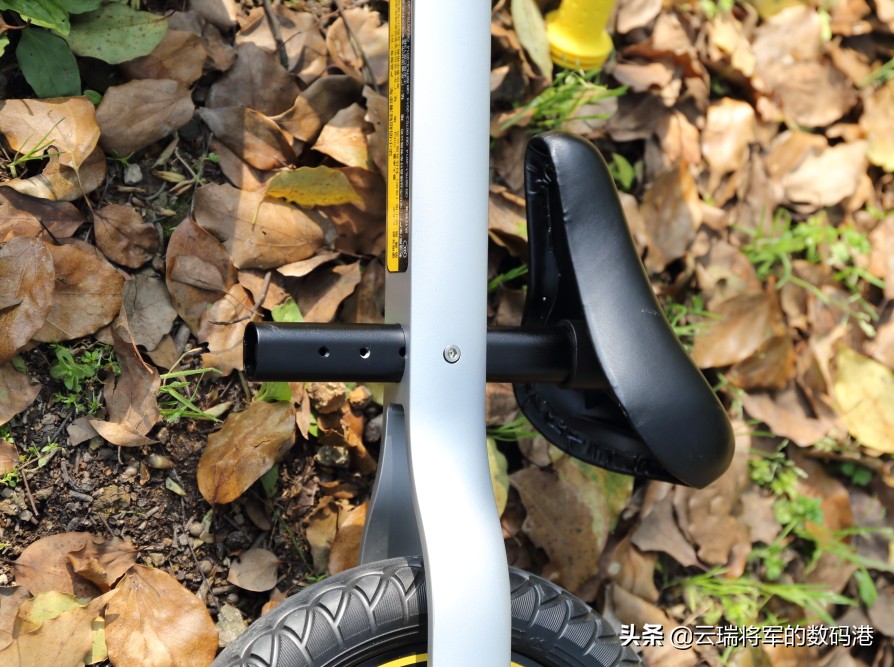 儿童1-3岁滑步车测评,宝宝平衡滑步车训练