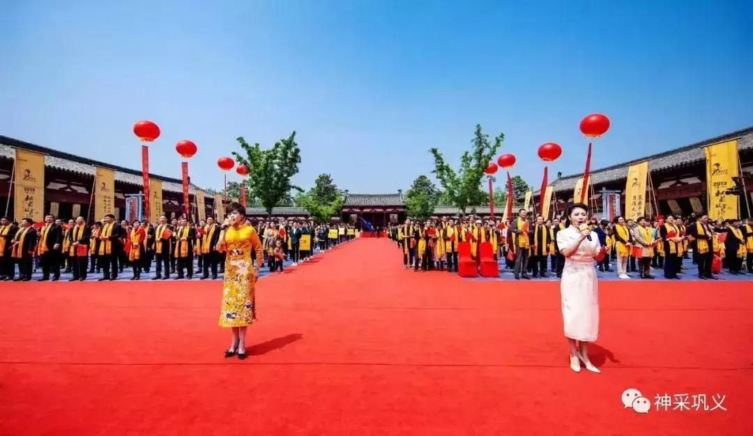 这场逐梦民族复兴的盛会，绽放无限激情和蓬勃生机