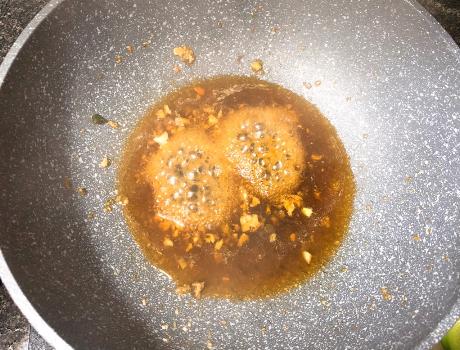 红烧狮子头怎么做才能酥脆,红烧狮子头丸子能不能添加土豆