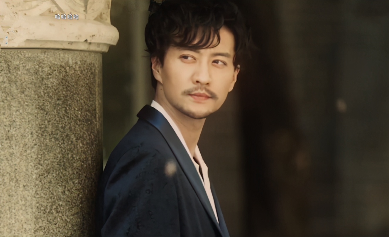 喜宝为了生存努力挤进上流社会 (电影喜宝桥段)