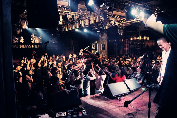 「慢点·观察」四十年:你没有辜负深圳的好时光