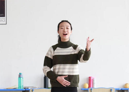 播音主持基本发声方法和练声技巧,播音主持练声方法儿童