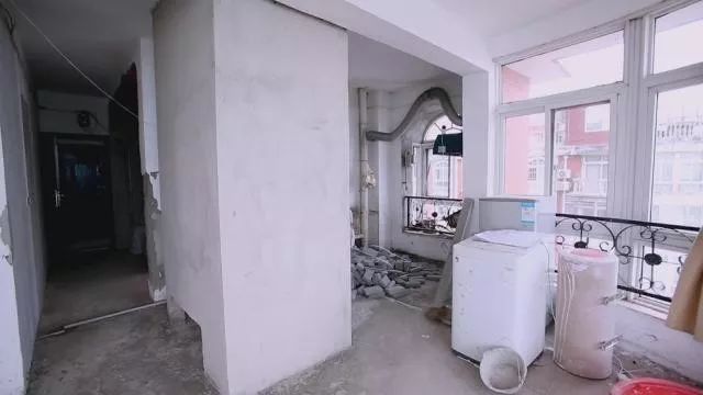 大师设计的湖景房,设计师设计两百平别墅