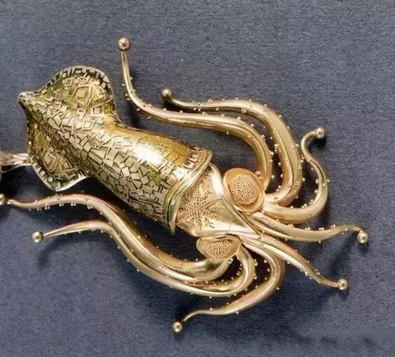 同样是黄金有什么区别呢,黄金的工艺也很美