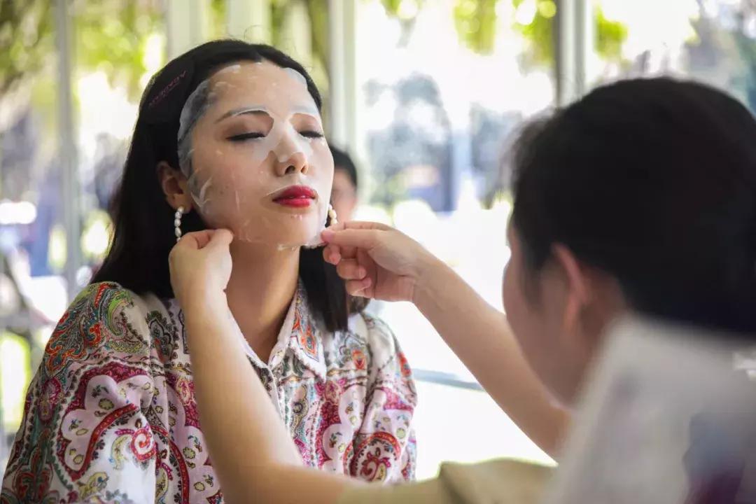 澳洲茶树精华欧阳娜娜,澳洲茶树祛痘膏欧阳娜娜