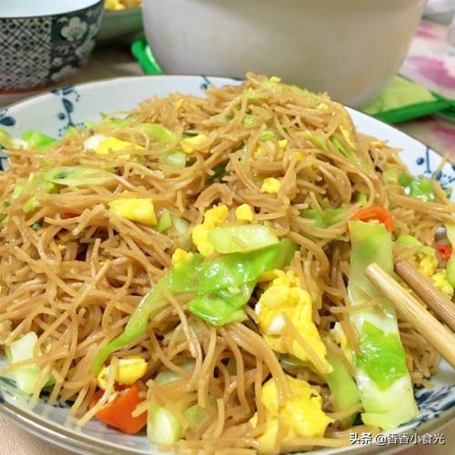 小锅米线的做法和配料视频,鸡汤米线的正宗做法和配方