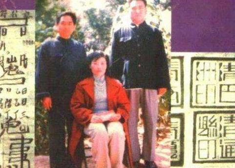 武则天选男宠条件苛刻,1986年一女子模仿她称帝,封4名少年为妃