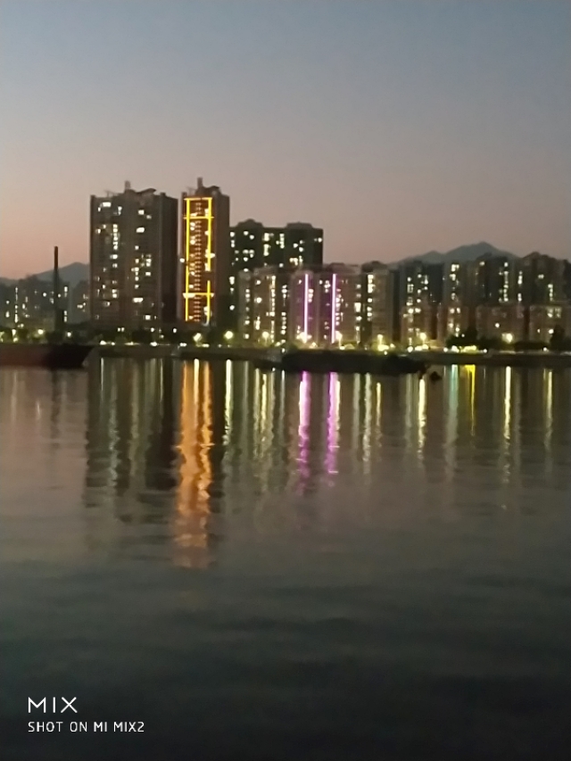 〔胭脂随笔〕走哪想哪,想哪写哪之西贡香水