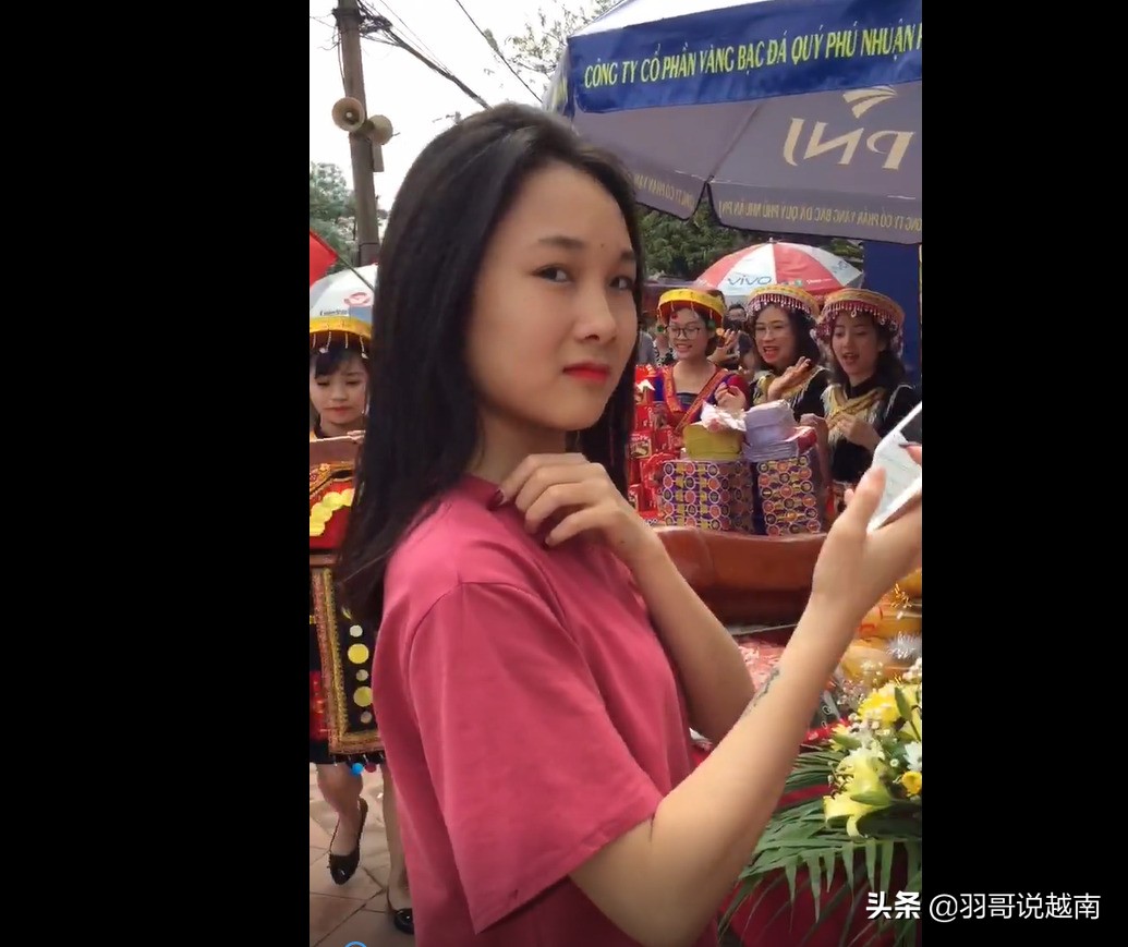中越跨国上班的越南姑娘,工资是越南的2-3倍,渴望嫁到中国