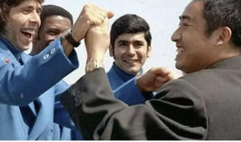 老外以为中国留学生都会武术,外国同学以为中国人都会功夫