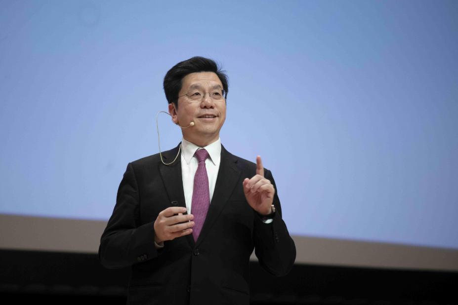 比尔盖茨夫妇结束27年婚姻,27年离婚夫妇