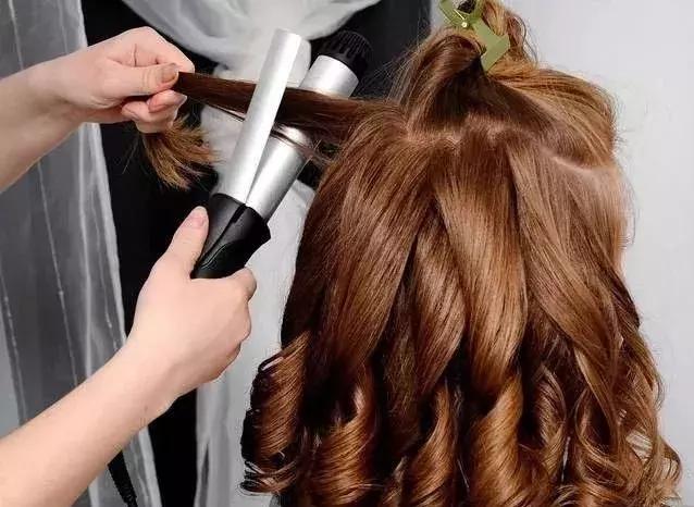 头发发根蓬松技巧,女士头发吹蓬松技巧