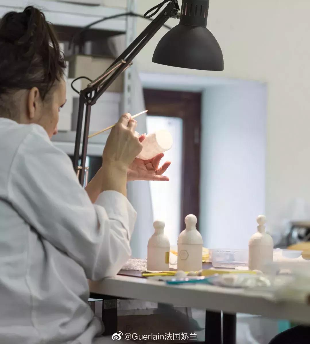 娇兰香水是香水界的扛把子吗,娇兰香水为什么最好用了