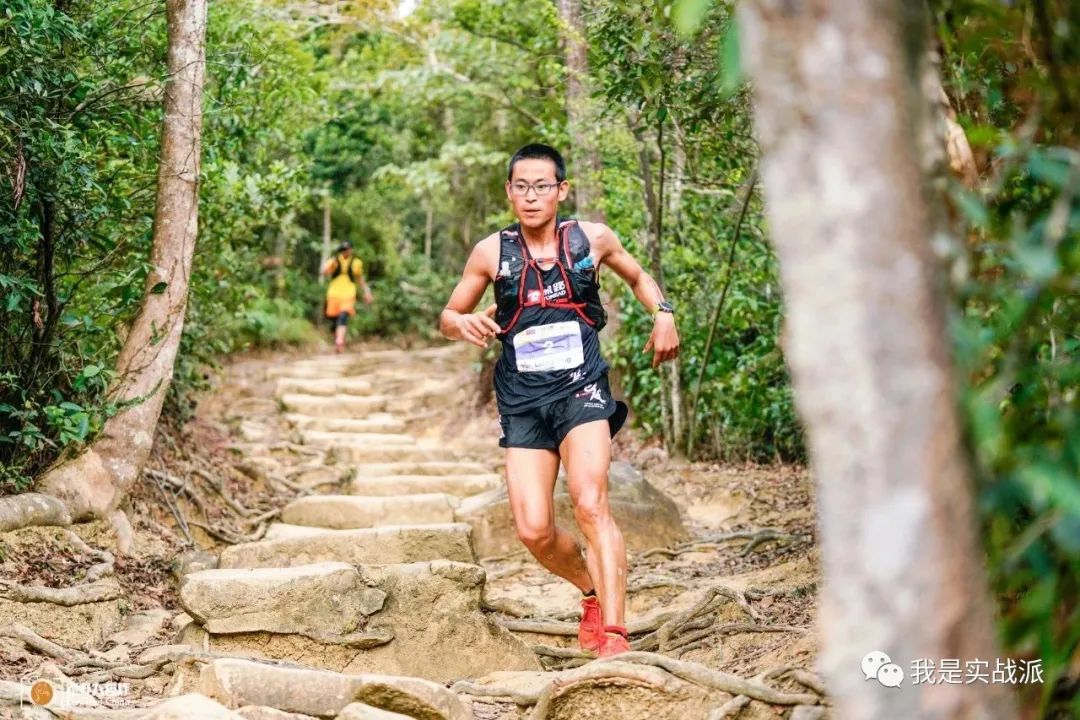 探路者登山鞋老款,探路者登山鞋最详细测评