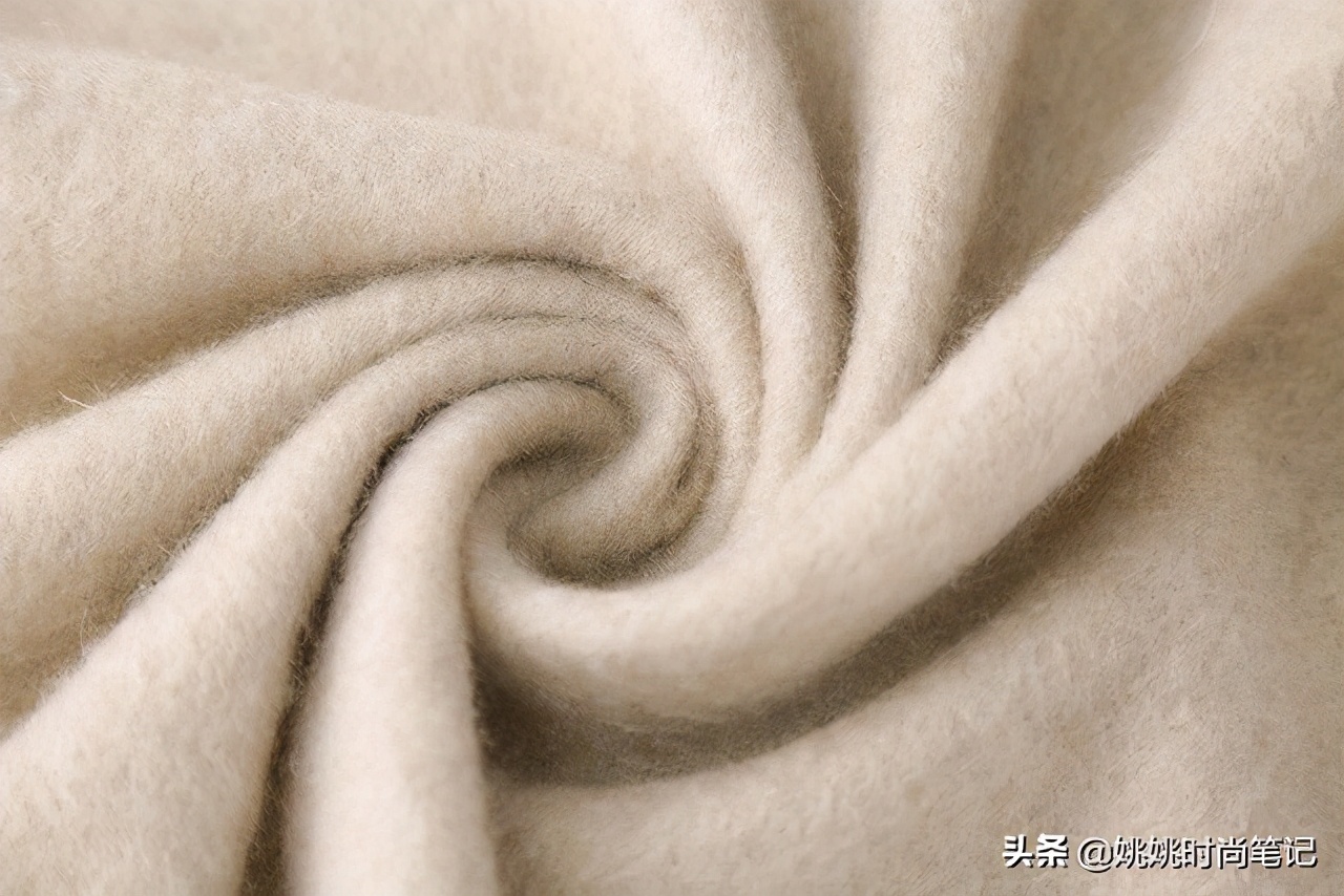 衣服掉毛最简单的方法,衣服掉毛怎么办小妙招