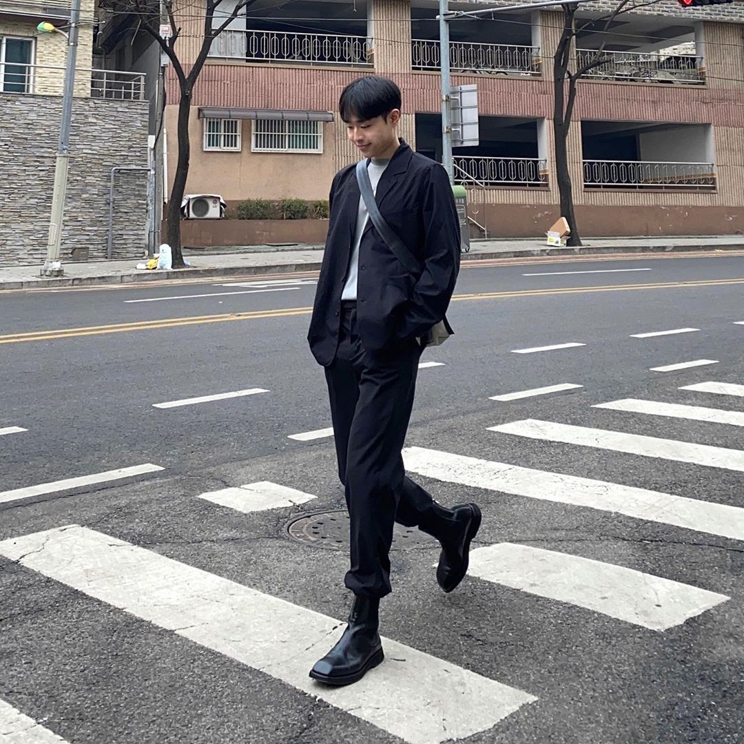 韩国男生穿衣搭配小视频,小西装搭配男欧巴