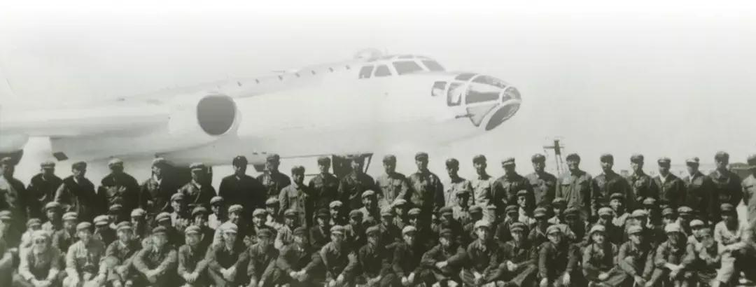 这支受阅的空中王牌部队,54年前还干过一件惊天动地的大事