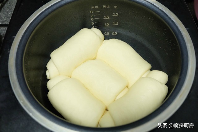 不用揉面家庭懒人版电饭锅面包,面包不用揉面烤箱做法