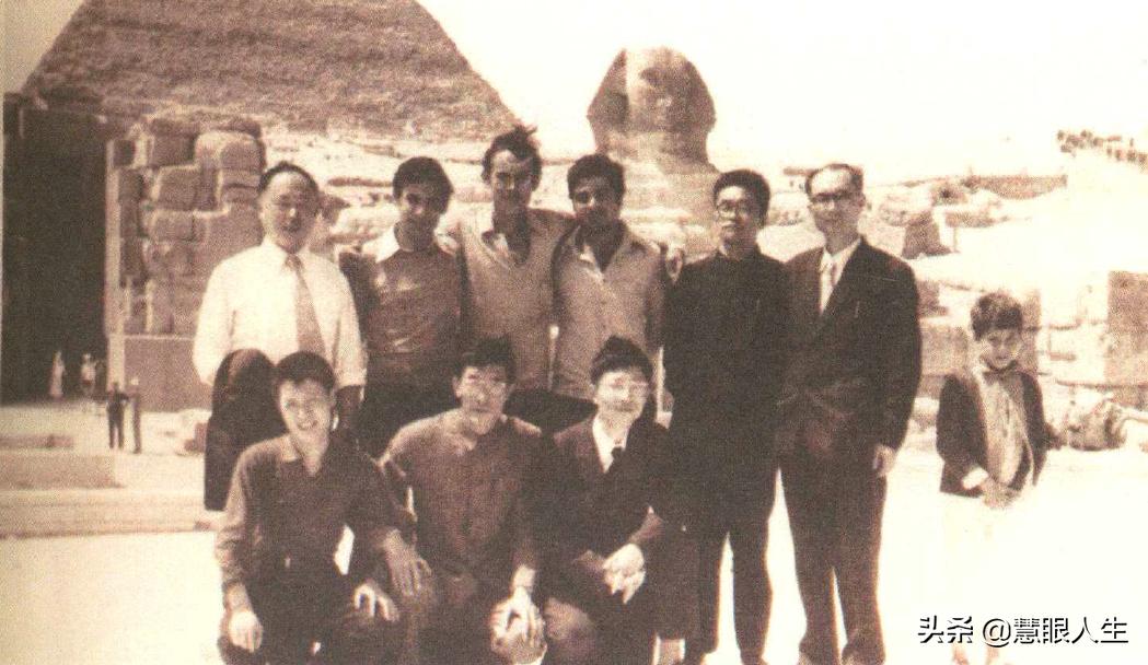 只带5美元出国，敲定中国第一笔*火军**出口订单，网爽文不敢这么写