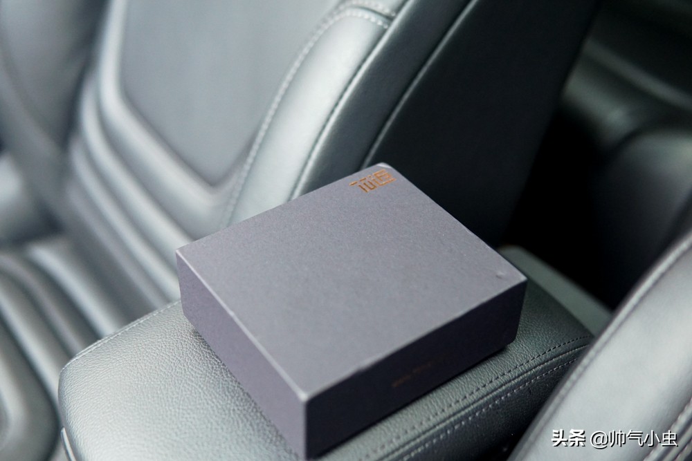 小米生态链70迈新款车品评测：语音控制，支持停车监控，189元