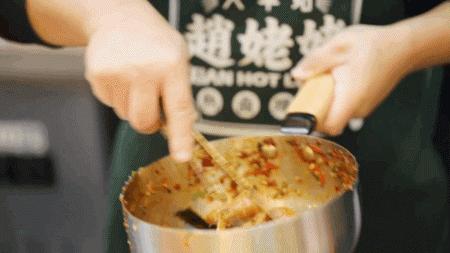 40㎡日流水超30000火爆西北的热卤品牌如何用创新搅动千亿级赛道