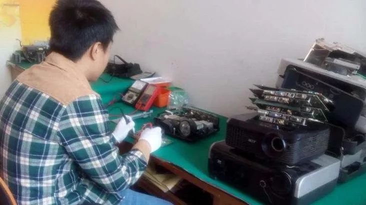 投影仪租赁在哪个平台,租投影仪的利弊