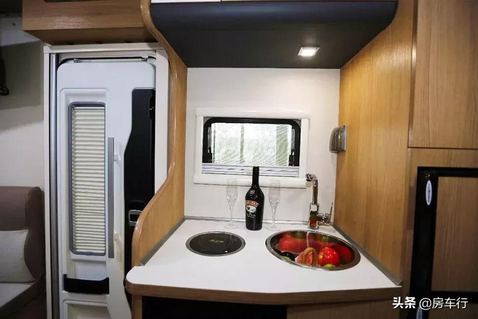 依维柯4x4越野房车和依维柯房车,依维柯98万自动挡房车