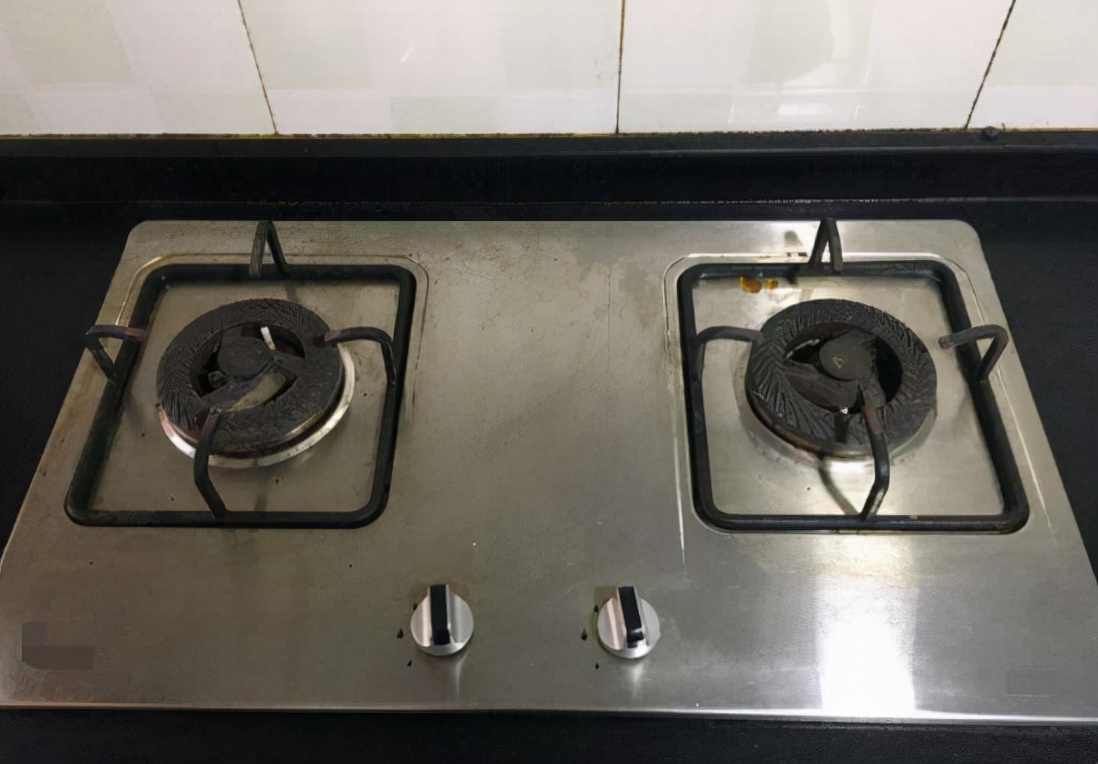 家用燃气灶能把火调大吗,燃气灶火力太小怎么清理喷嘴