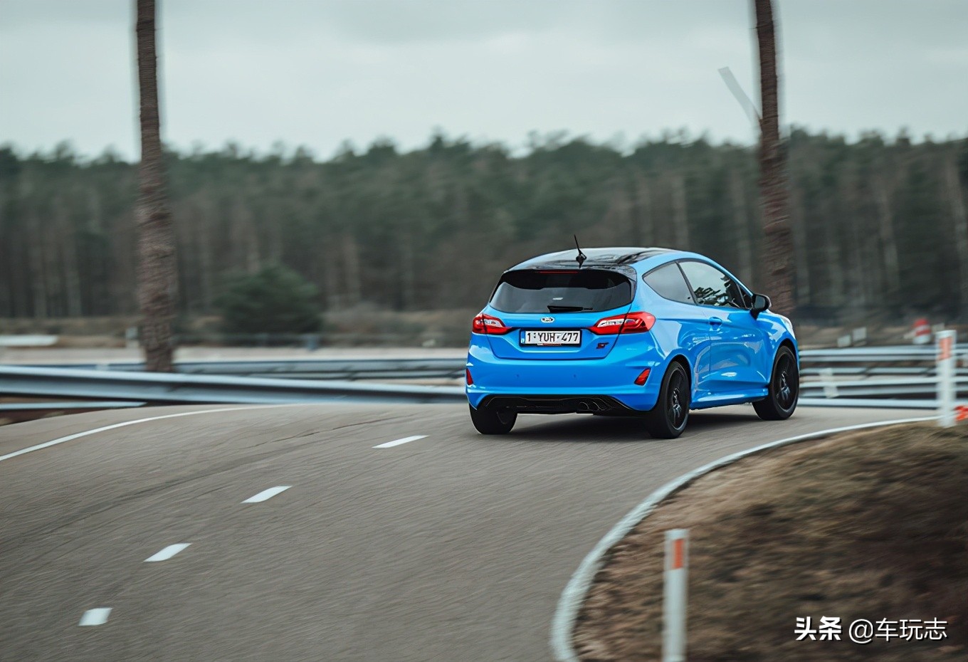 福特嘉年华st和大众小钢炮哪个好,嘉年华st小钢炮改装