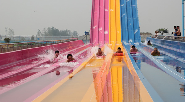 西安水世界水上乐园,西安玩水一日游的绝佳去处